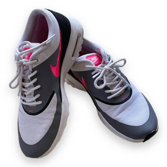 Nike Women's Gray and Pink Athletic Shoes - Picture 1 of 7